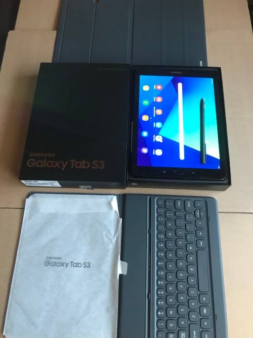Samsung Galaxy Tab S3 32GB Wifi+ CelLlular| pouch | extra pouch with keyboard | pen , charger & box